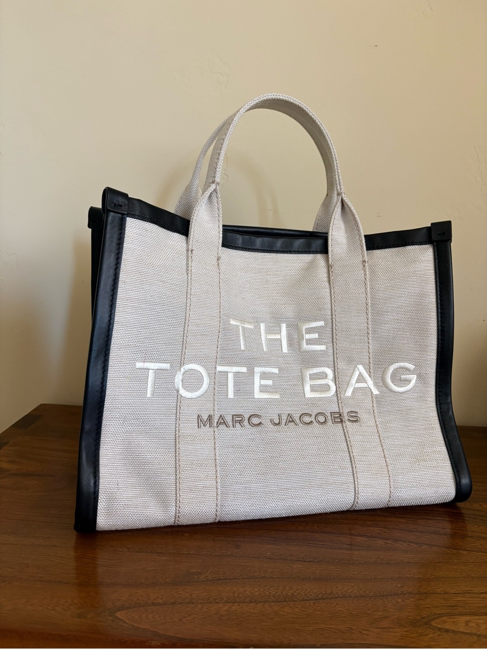 Marc Jacobs Medium Tote Bag